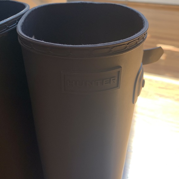 HUNTER Women’s Rain Boots Tall - Picture 5 of 6